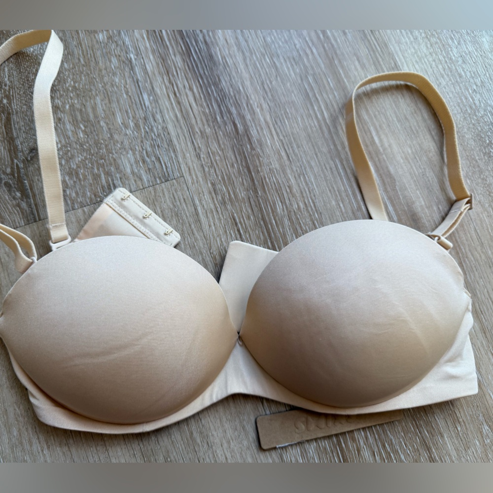 SKIMS ultimate collection, push-up strapless bra, color, sand size 30 C